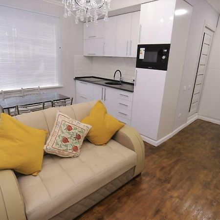 Luxury 2 Bedrooms Apartment Walking Distance From Gur-Emir Samarkand Luaran gambar