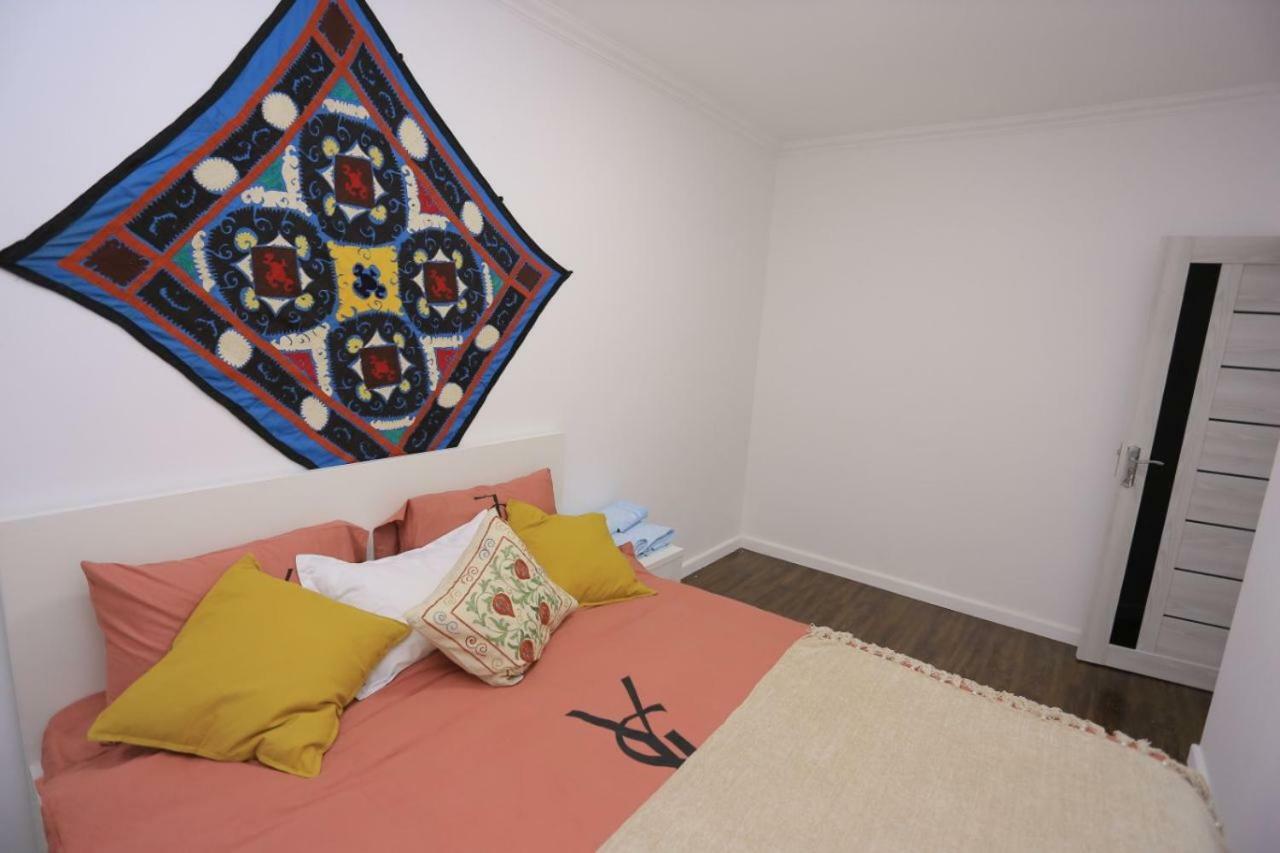 Luxury 2 Bedrooms Apartment Walking Distance From Gur-Emir Samarkand Luaran gambar