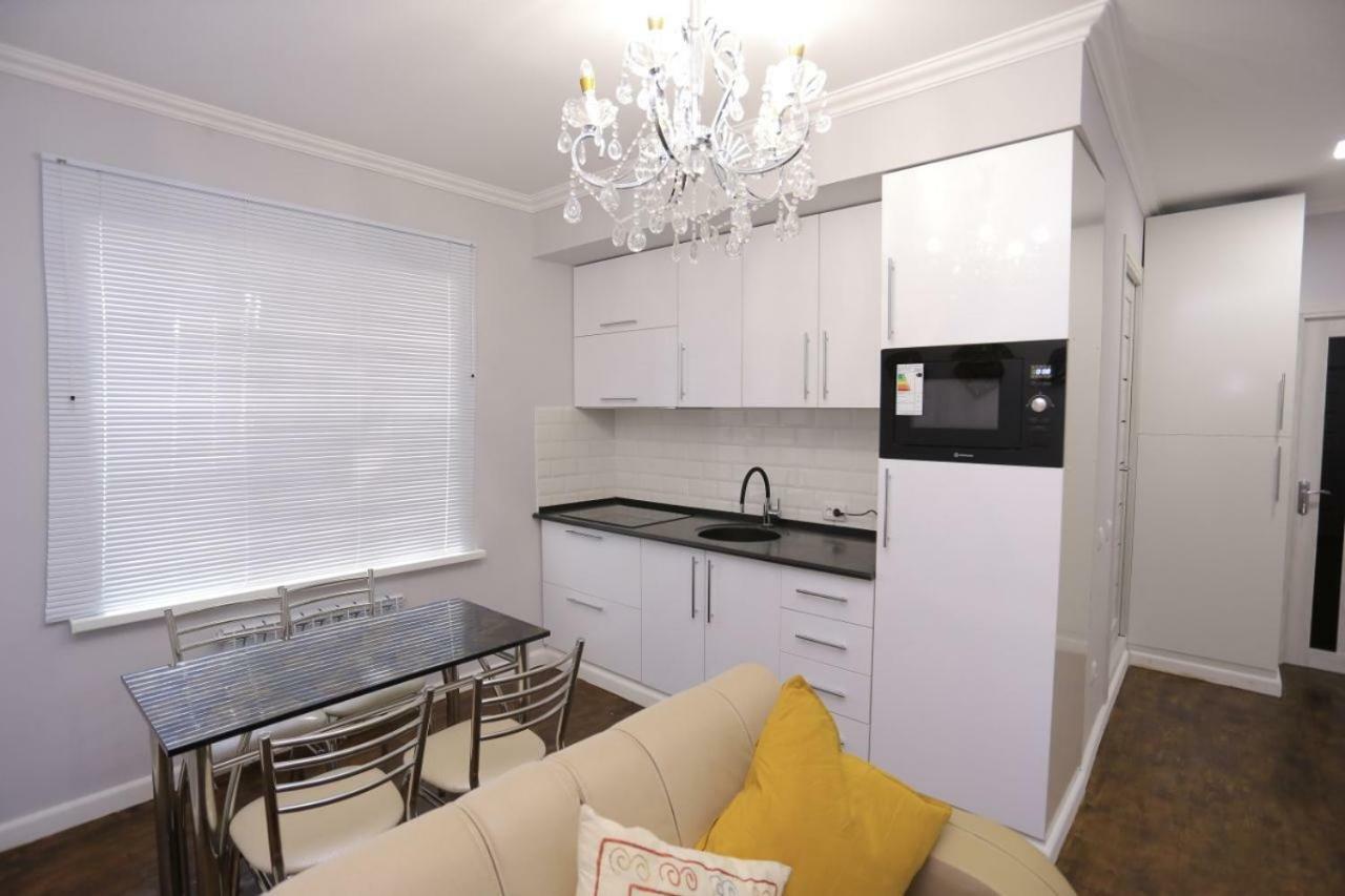 Luxury 2 Bedrooms Apartment Walking Distance From Gur-Emir Samarkand Luaran gambar