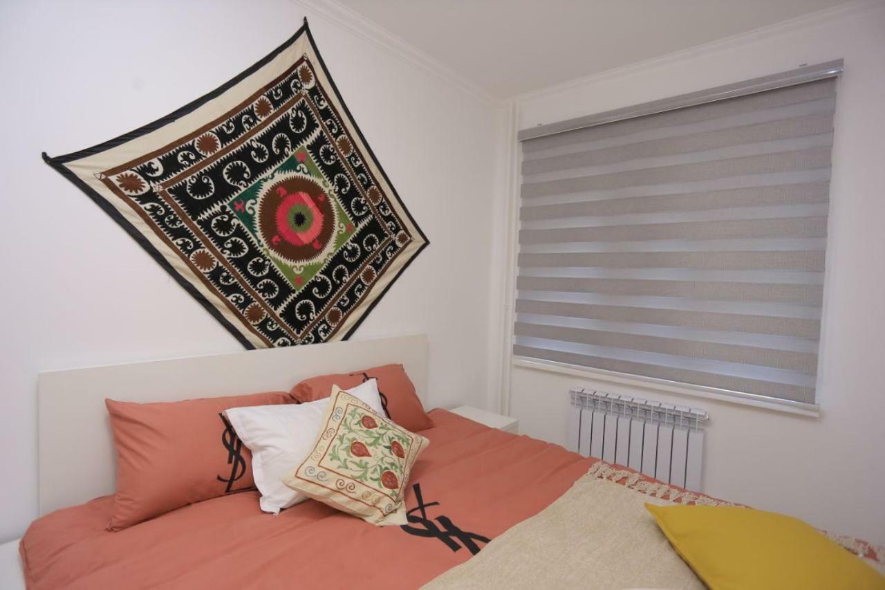 Luxury 2 Bedrooms Apartment Walking Distance From Gur-Emir Samarkand Luaran gambar